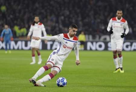 明显心存疑 明显心存疑